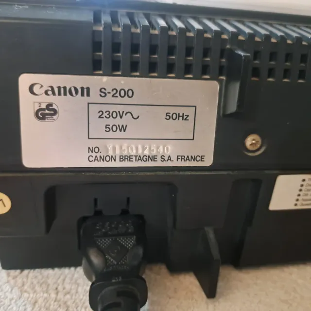 Máquina de escribir Canon V-54 Studio