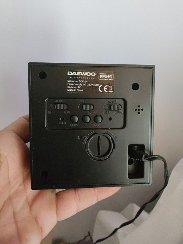 Reloj despertador digital Daewoo
