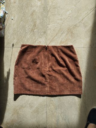 Falda pana marrón Stradivarius T.42