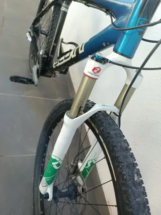 Bicicleta Scott Scale 30 Carbono