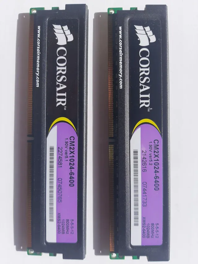 2x Corsair XMS2 DDR2 1024MB 800MHz