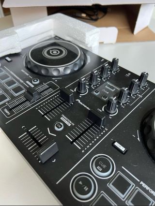 Controladora DJ Pioneer DDJ-200