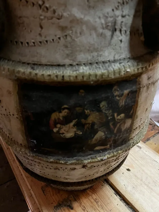 Jarrón antiguo de cerámica