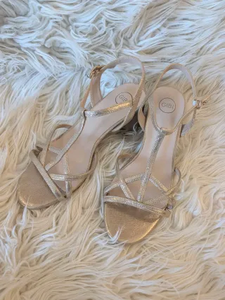 Sandalias Gibi Plateadas 36