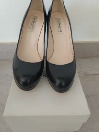 Zapatos de tacón negros LK Bennett