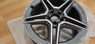 Llanta Mercedes Clase C, AMG. 18 pulgadas.