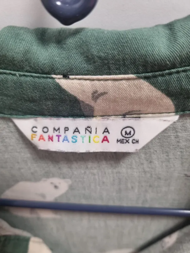 Camisa Compañía Fantástica verde osos S