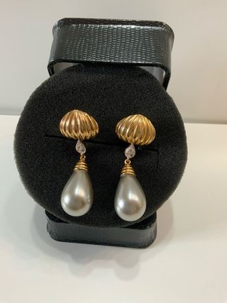 Pendientes chapados oro, Perlas Arexa gris claro