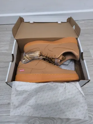 Nike Air Force 1 Marrón Talla 42