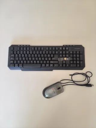 Set Tastiera Wireless e Mouse Ottico Laffer