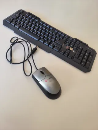 Set Tastiera Wireless e Mouse Ottico Laffer