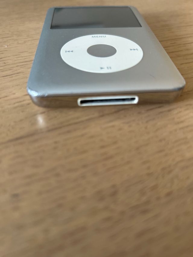iPod Classic 120 GB Plata