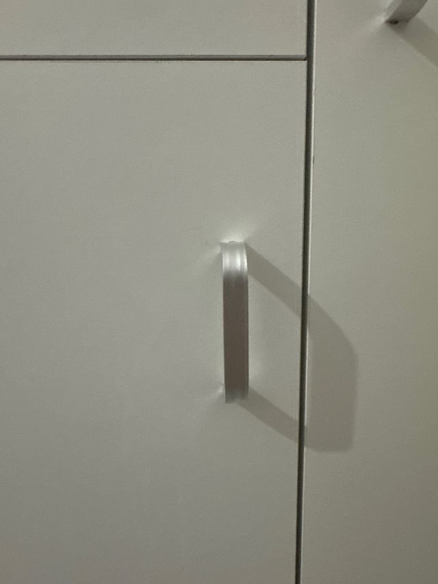 Armario bajo KNOXHULT IKEA