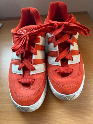 Zapatillas Adidas Rojas y Blancas