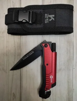 OFERTA... K25 ROJA TÁCTICA CON LINTERNA Y PEDERNAL