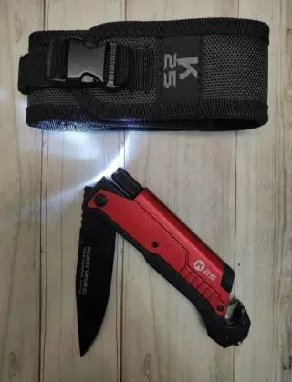 OFERTA... K25 ROJA TÁCTICA CON LINTERNA Y PEDERNAL