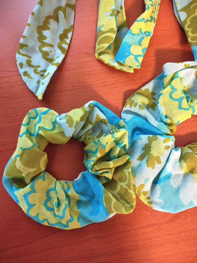 Lotto 6 fermacoda fantasia floreale