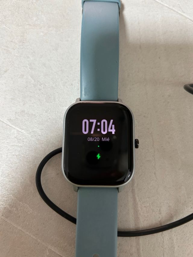 Reloj Inteligente Azul y Plateado