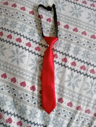 Corbata roja para niño