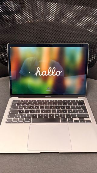 MacBook Air 13 2020 Plata