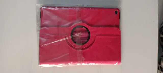 Funda giratoria para tablet color rosa
10'5"