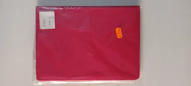 Funda giratoria para tablet color rosa
10'5"