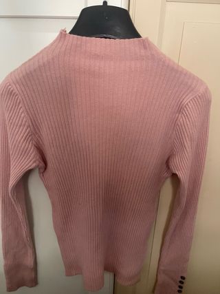 Jersey rosa de cuello con botones