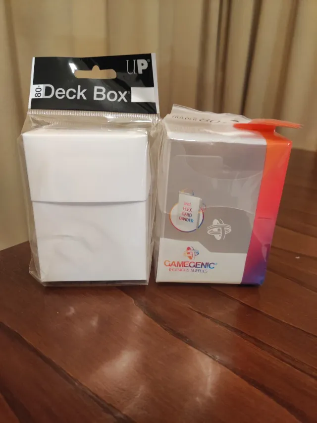 2 deckbox (ultra pro) (gamegenic)