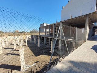 Edificio en venta en Madrigal en Villarreal