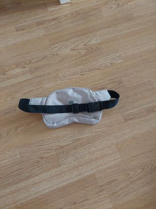 Riñonera Sega estilo mando de consola