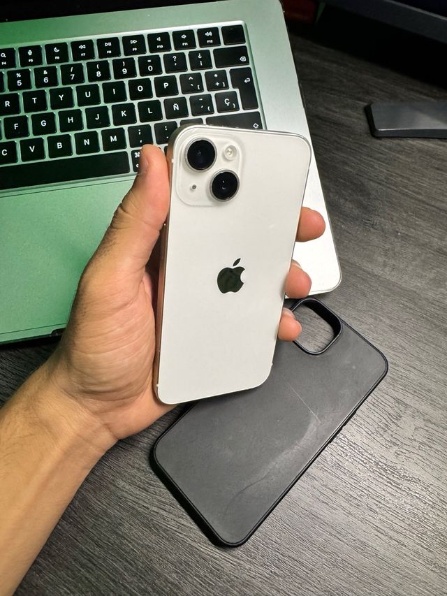 iPhone 14 Plata/Blanco Como Nuevo