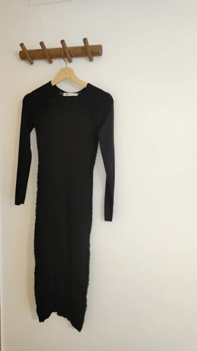 Vestido negro Zara