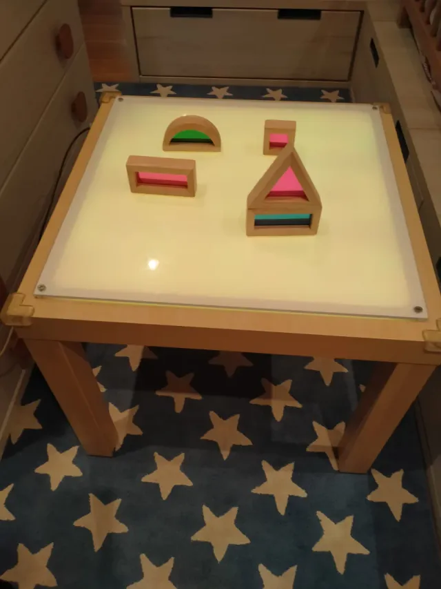 Mesa de luz infantil DIY
