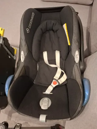 Maxi-Cosi CabrioFix con base Isofix