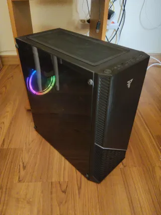 Torre PC Gaming Negra con RGB