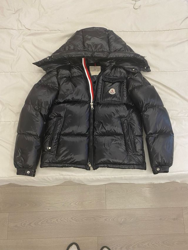 Abrigo Moncler Negro