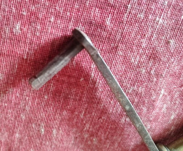 Antica chiave manovella in ferro e ottone orologio