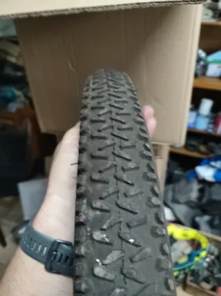 Cubierta B'TWIN All Terrain Dry 26x2.00