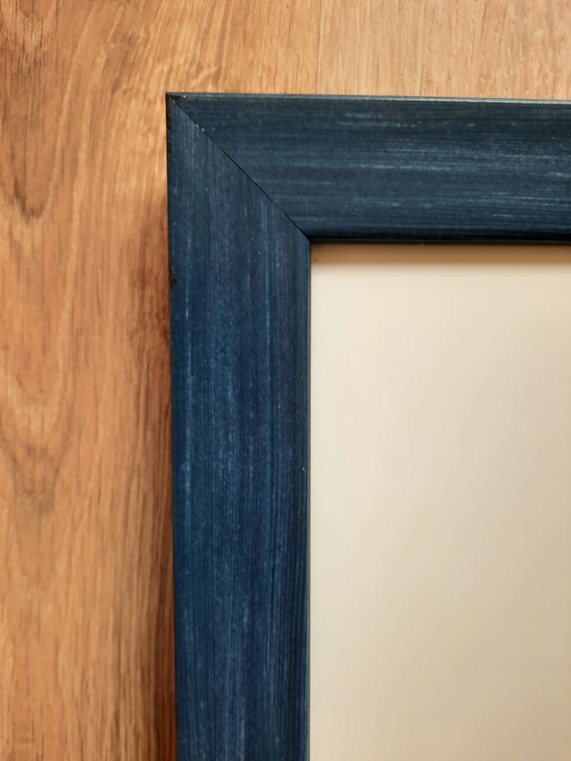Marco madera azul oscuro 45,5 x 55,5 cm sin crista