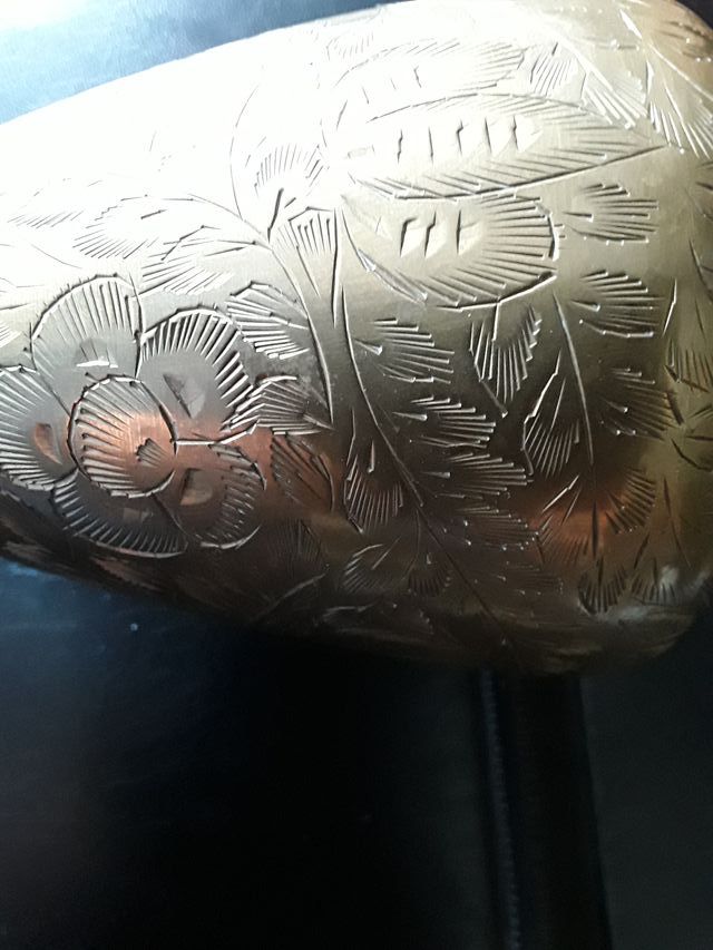 Jarrones Bronce Tallados India (2 Unidades)