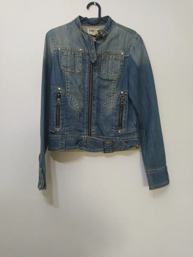 Chaqueta vaquera TRF talla M