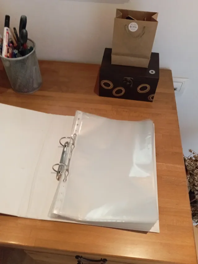 Lote 3 archivadores blancos