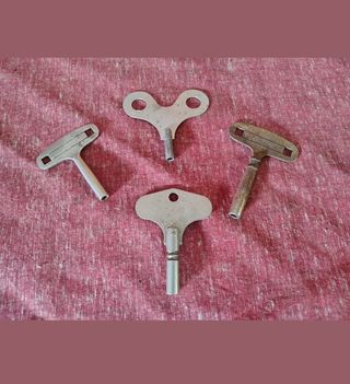 Lotto 4 chiavi antiche ferro primi '900