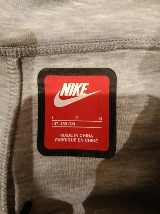 Conjunto Nike Tech Fleece Gris