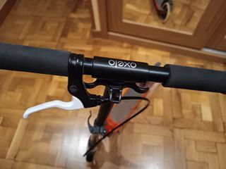 Patinete Oxelo MID9 color rojo