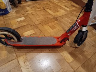 Patinete Oxelo MID9 color rojo