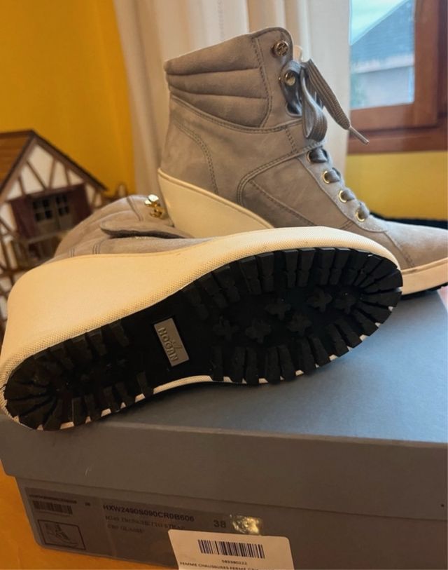 Botas Hogan grises con cuña