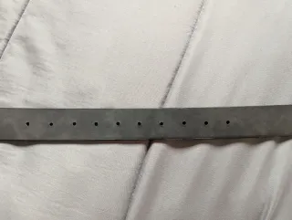 Cinturón negro hebilla dorada 160cm