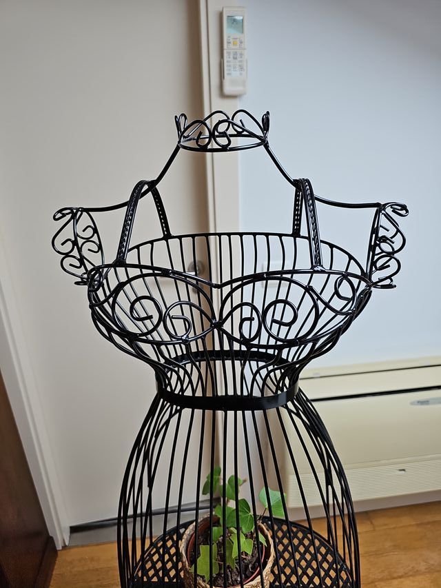 Perchero Maniquí Forja Negro