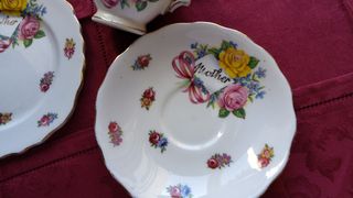 Tazza e piattini porcellana Royal Vale